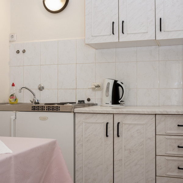 Kitchen, APARTMANI VILA BOŽICA, Apartmani Vila Božica Vrboska