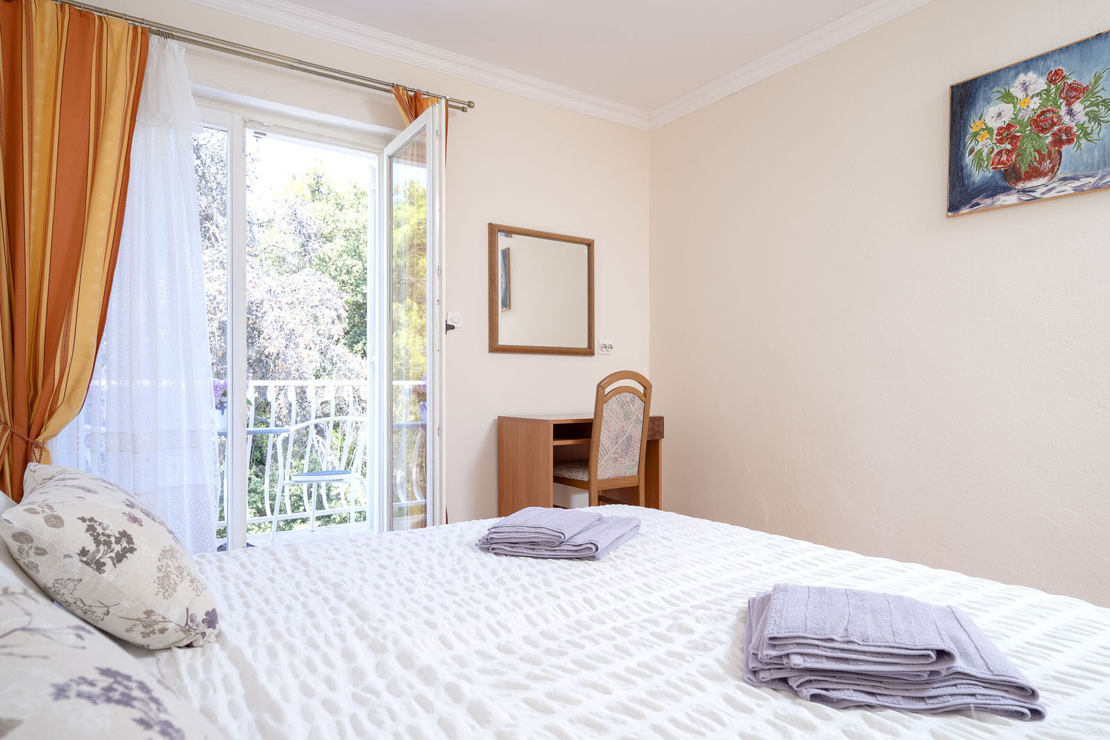 Apartments Vila Božica - Beautiful apartments on the island of Hvar, Apartmani Vila Božica Vrboska